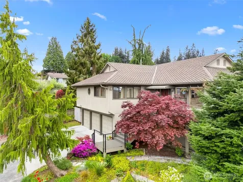 5128 Seaview Way Everett WA 98203