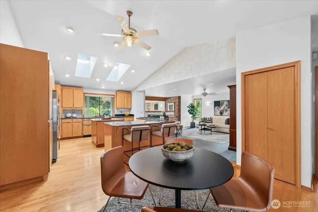 23826 SE 225th Street Maple Valley WA 98038