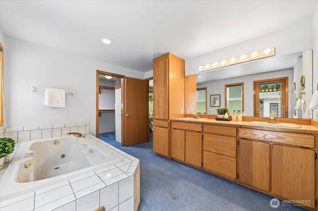 23826 SE 225th Street Maple Valley WA 98038