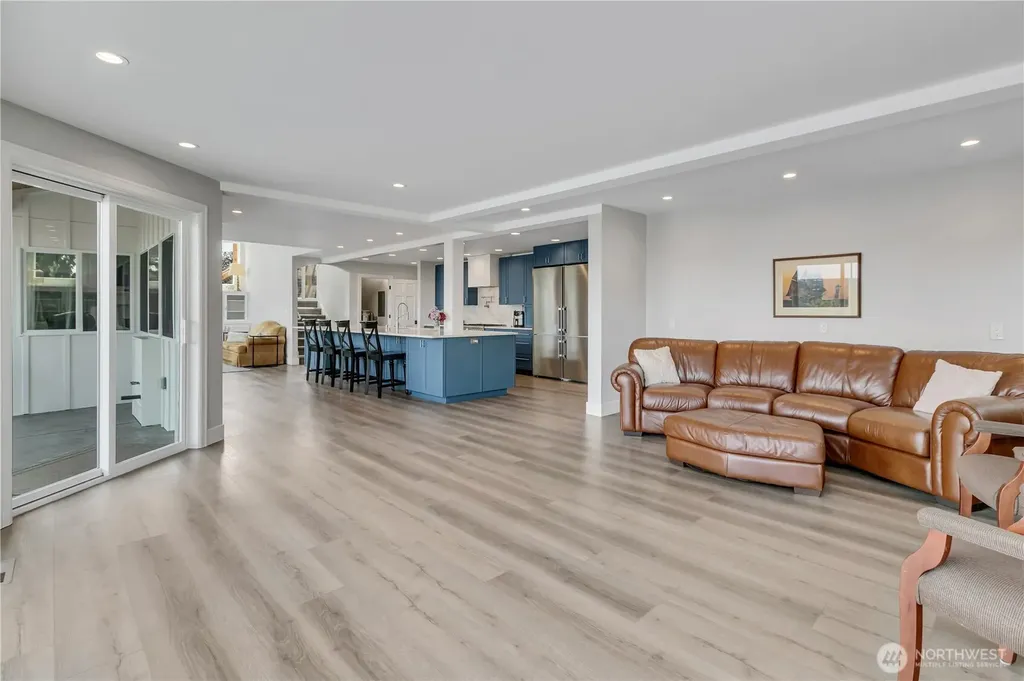 35 Silver Beach Drive Steilacoom WA 98388