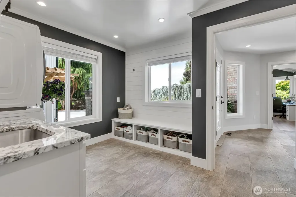 35 Silver Beach Drive Steilacoom WA 98388