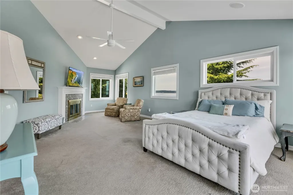 35 Silver Beach Drive Steilacoom WA 98388