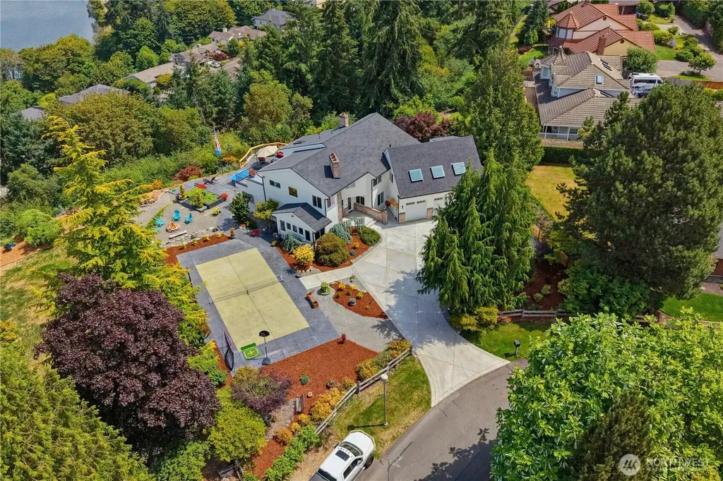 35 Silver Beach Drive Steilacoom WA 98388