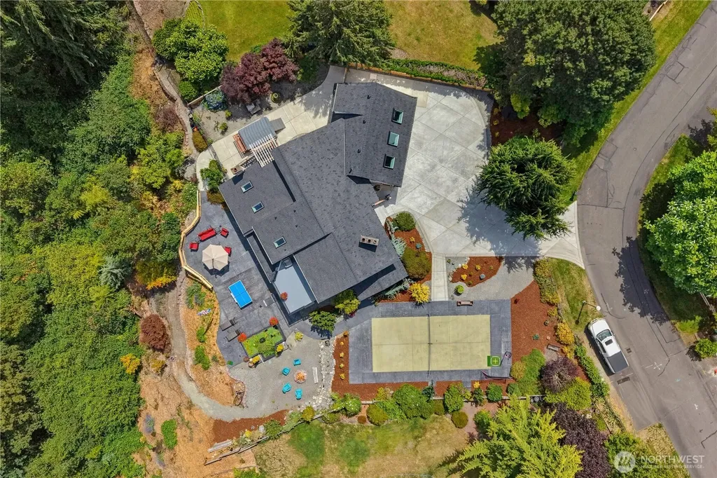 35 Silver Beach Drive Steilacoom WA 98388