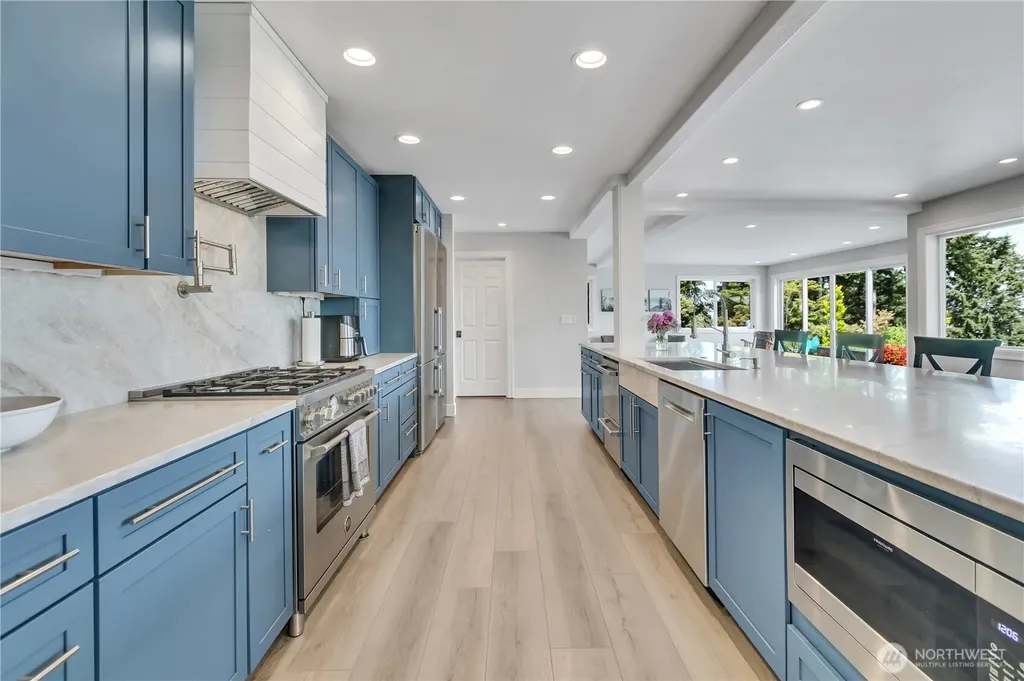 35 Silver Beach Drive Steilacoom WA 98388