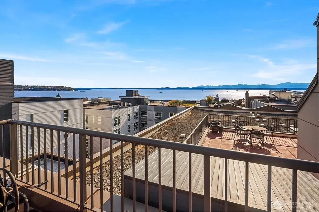 323 Queen Anne Avenue N Seattle WA 98109