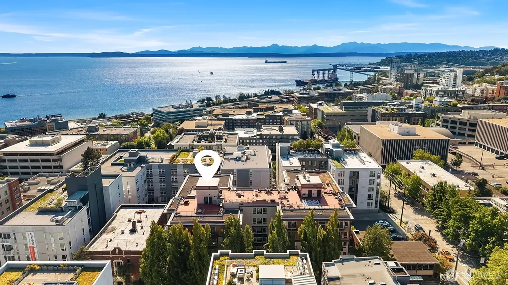323 Queen Anne Avenue N Seattle WA 98109