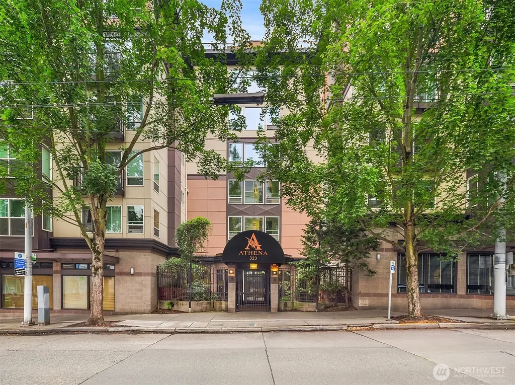 323 Queen Anne Avenue N Seattle WA 98109