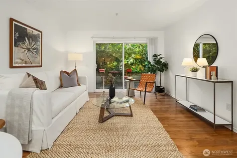 323 Queen Anne Avenue N Seattle WA 98109