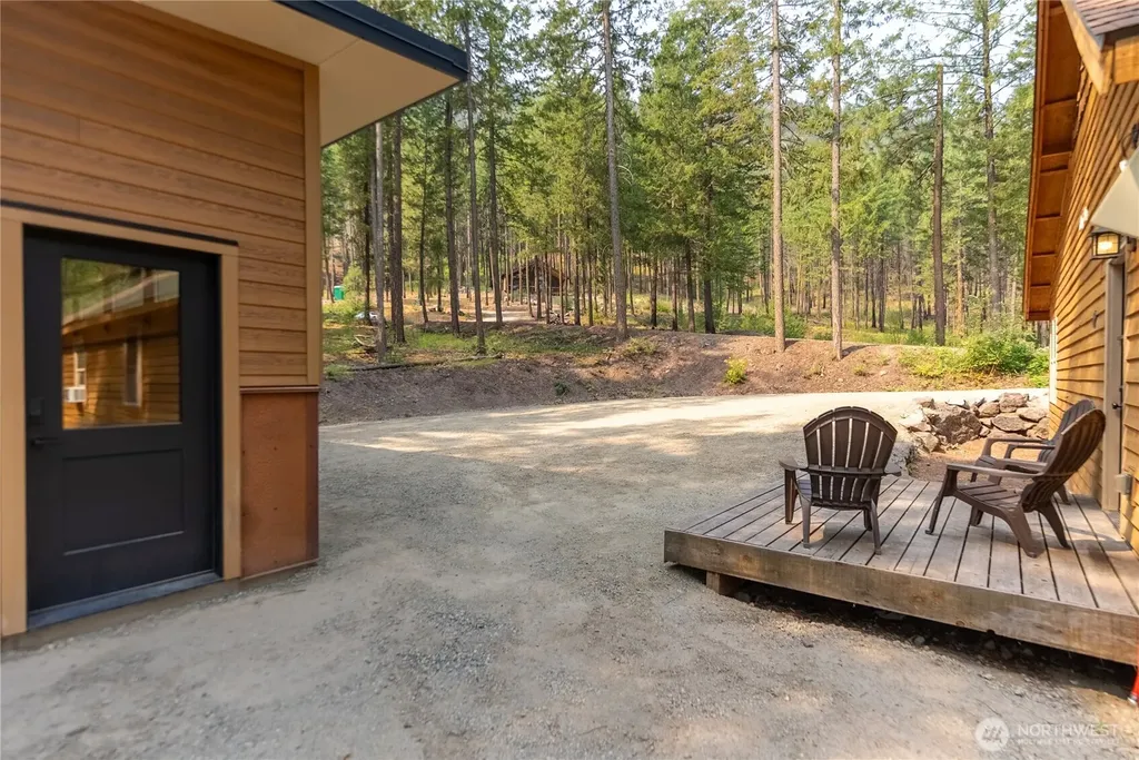 21 Liberty Lane Mazama WA 98862