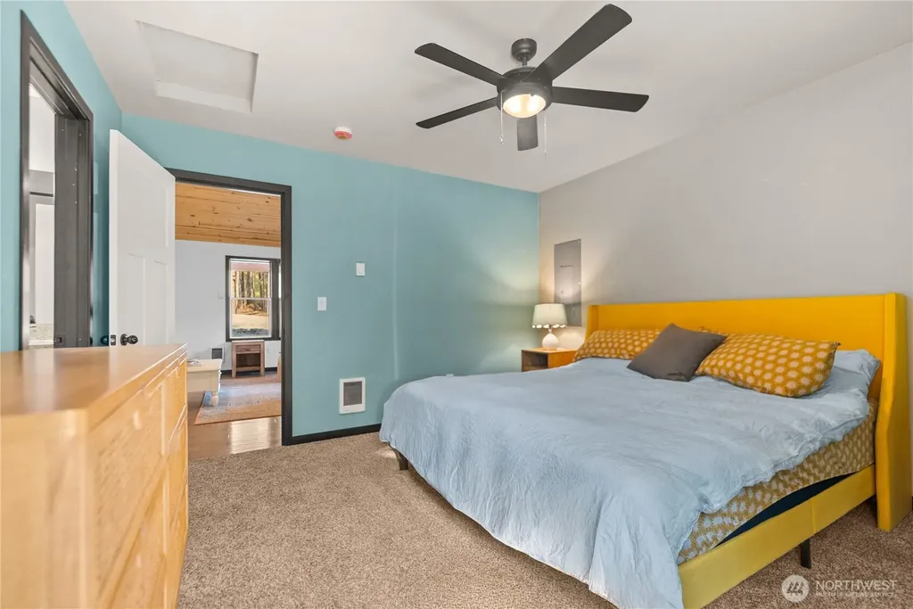 21 Liberty Lane Mazama WA 98862