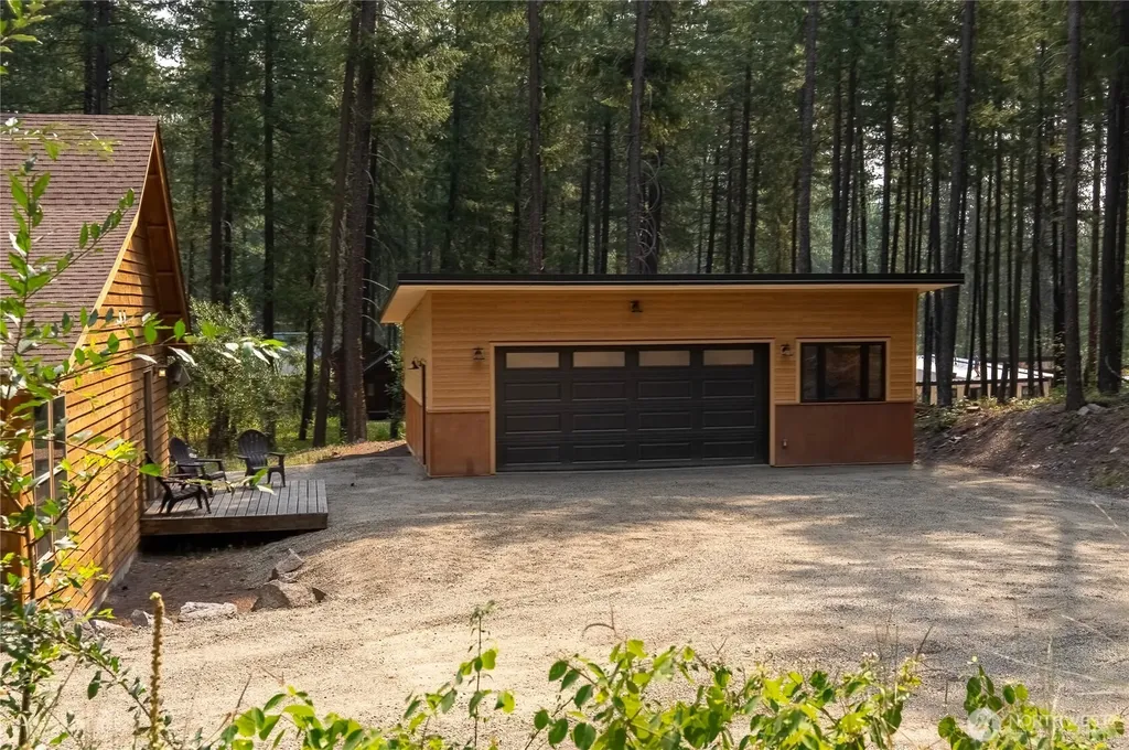 21 Liberty Lane Mazama WA 98862