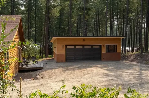 21 Liberty Lane Mazama WA 98862
