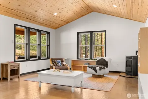 21 Liberty Lane Mazama WA 98862