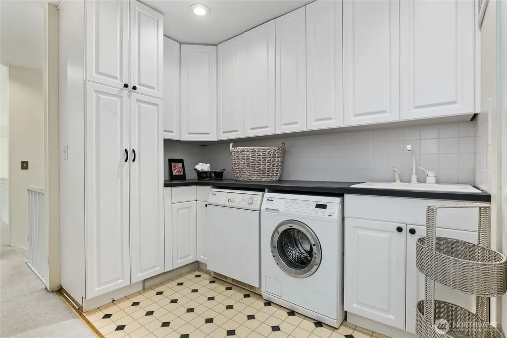 3624 164th Place SE Bellevue WA 98008