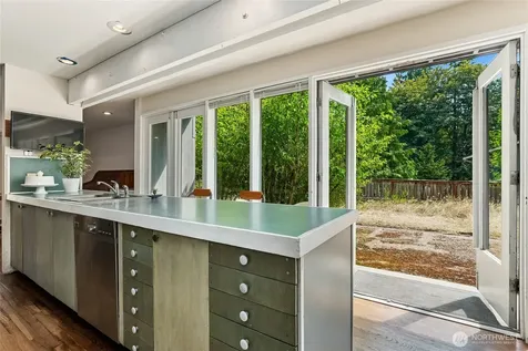 3624 164th Place SE Bellevue WA 98008