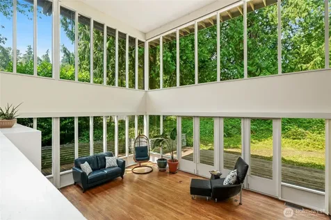 3624 164th Place SE Bellevue WA 98008