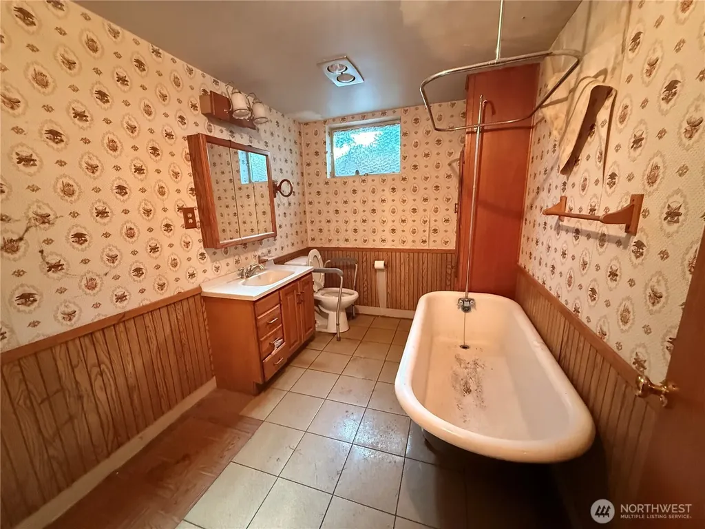 22200 196th Avenue SE Renton WA 98058