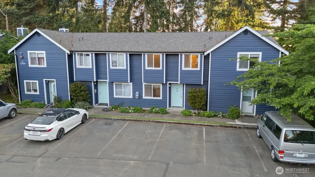 21904 56th Avenue W Mountlake Terrace WA 98043