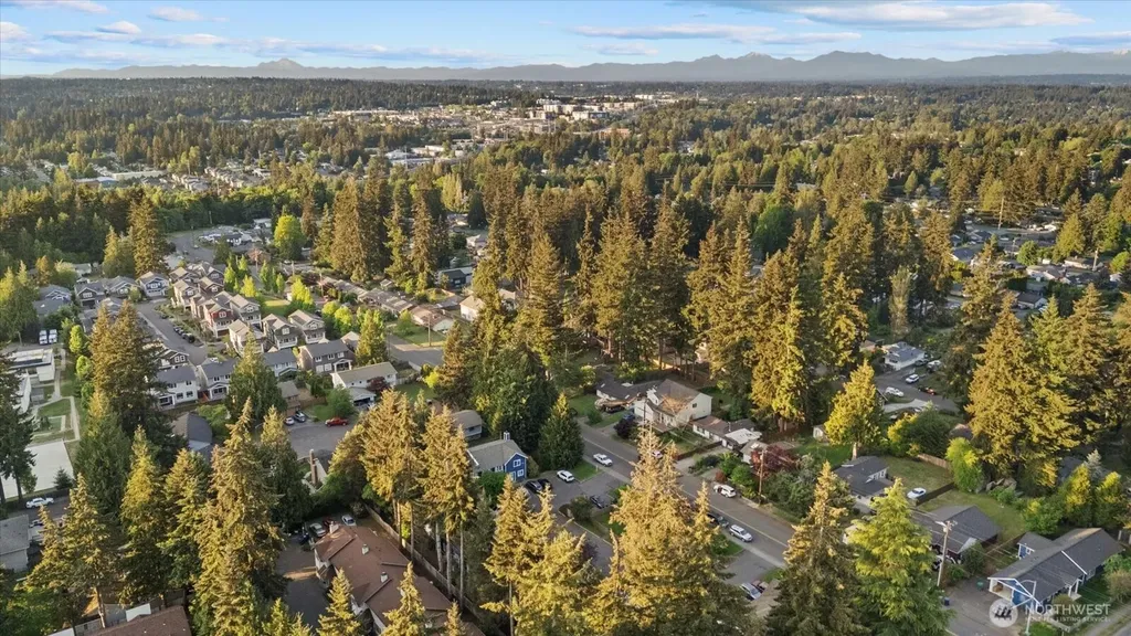 21904 56th Avenue W Mountlake Terrace WA 98043