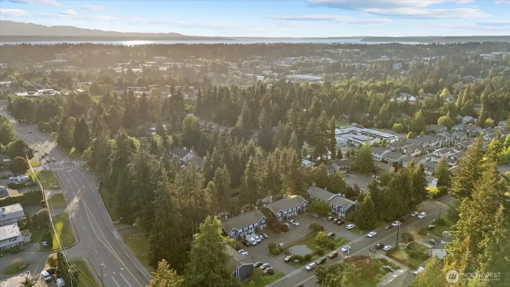 21904 56th Avenue W Mountlake Terrace WA 98043