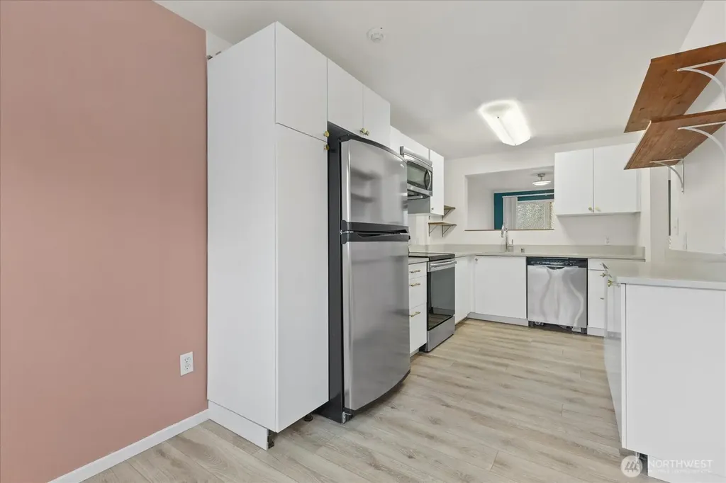 21904 56th Avenue W Mountlake Terrace WA 98043