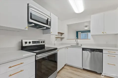 21904 56th Avenue W Mountlake Terrace WA 98043
