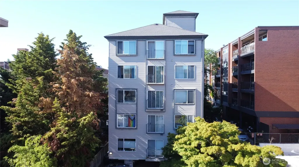 712 E Denny Way Seattle WA 98122