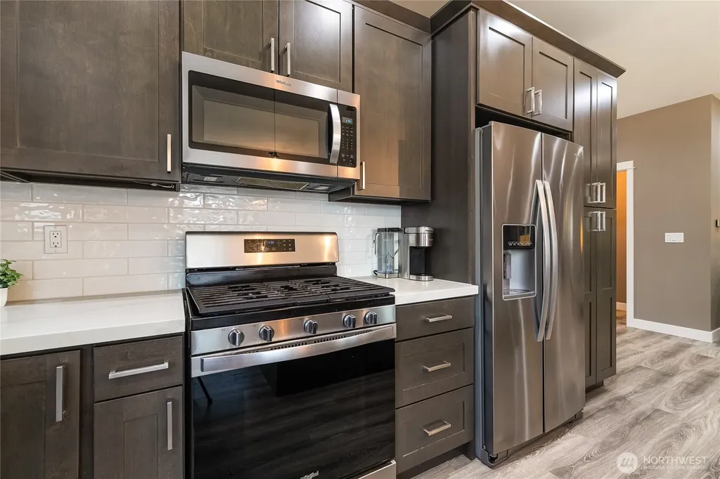 2240 Berryman Loop Lynden WA 98264