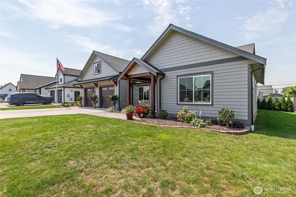 2240 Berryman Loop Lynden WA 98264