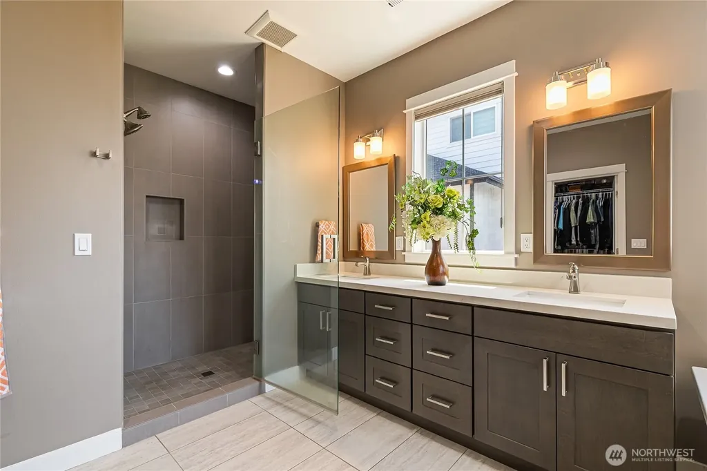 2240 Berryman Loop Lynden WA 98264