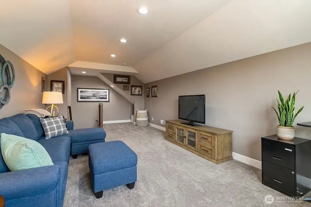 2240 Berryman Loop Lynden WA 98264