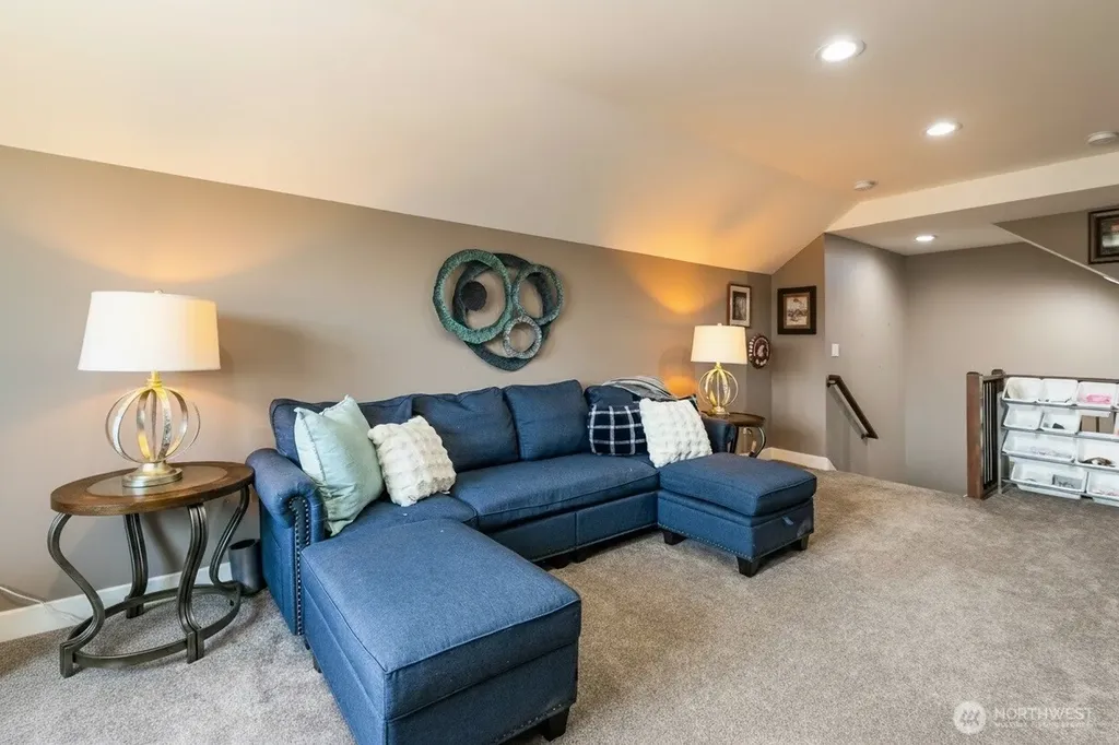 2240 Berryman Loop Lynden WA 98264