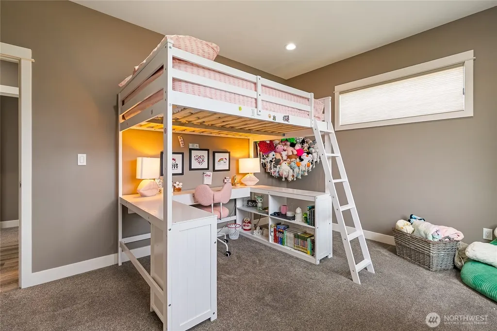 2240 Berryman Loop Lynden WA 98264