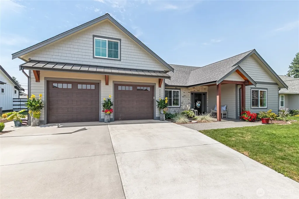 2240 Berryman Loop Lynden WA 98264