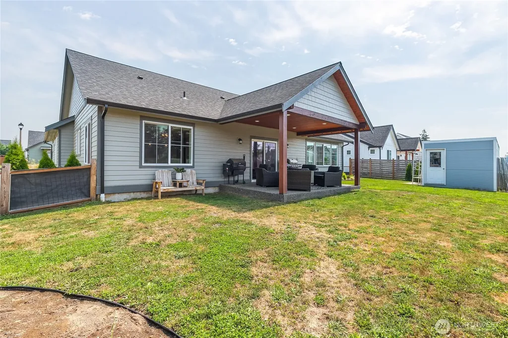 2240 Berryman Loop Lynden WA 98264