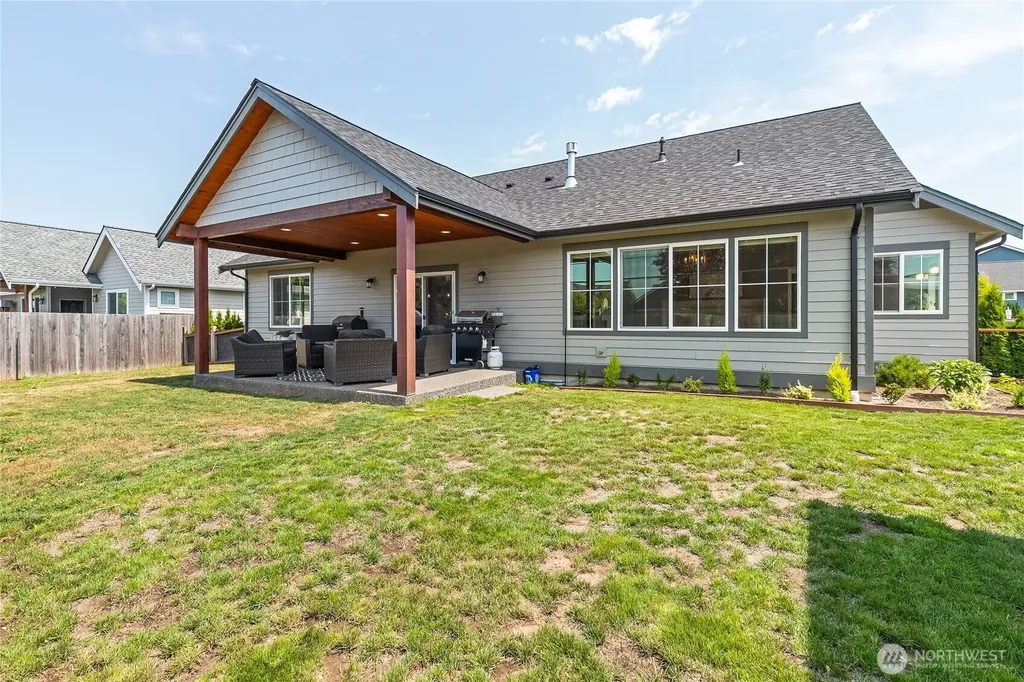 2240 Berryman Loop Lynden WA 98264