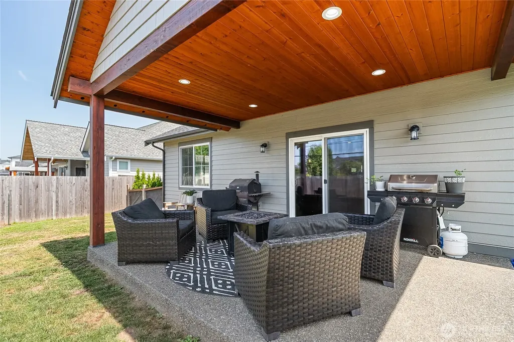 2240 Berryman Loop Lynden WA 98264
