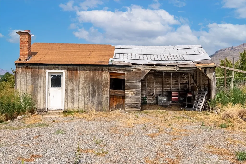 31952 Highway 97 Tonasket WA 98855
