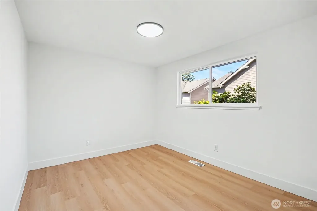 19414 1st Avenue SE Bothell WA 98012
