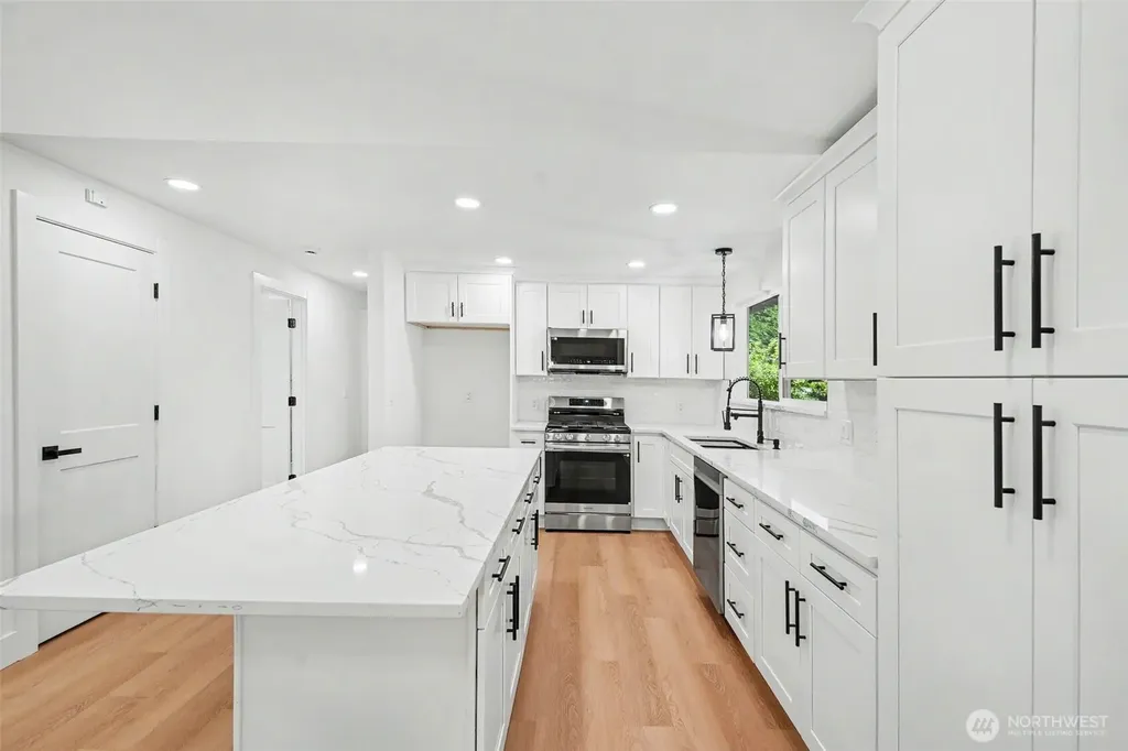 19414 1st Avenue SE Bothell WA 98012