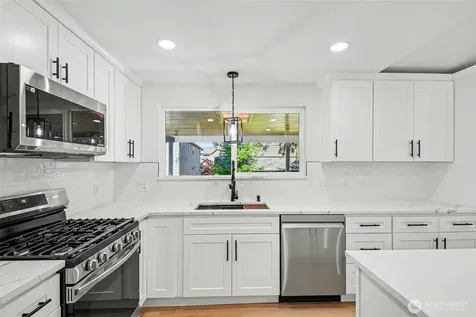 19414 1st Avenue SE Bothell WA 98012