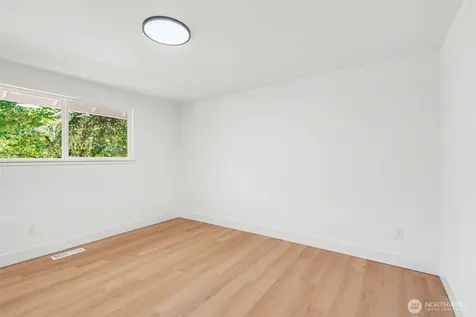 19414 1st Avenue SE Bothell WA 98012