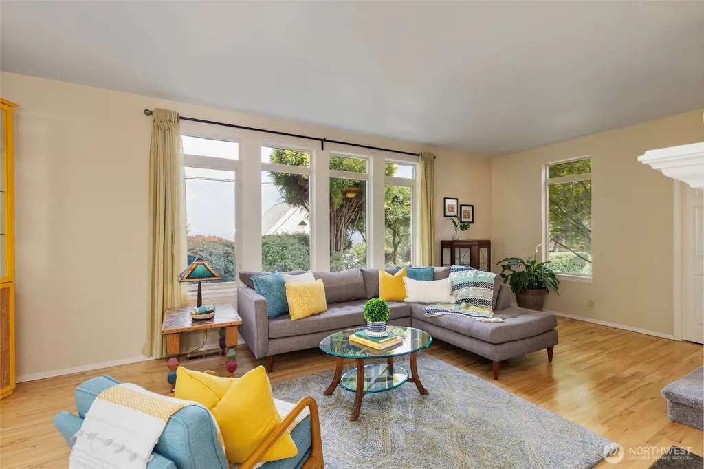 19061 Harris Avenue NE Suquamish WA 98392