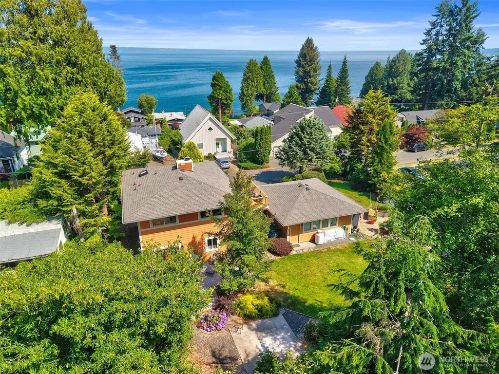 19061 Harris Avenue NE Suquamish WA 98392