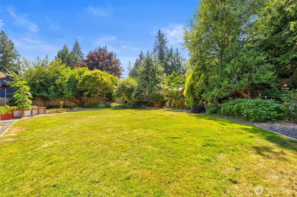 19061 Harris Avenue NE Suquamish WA 98392