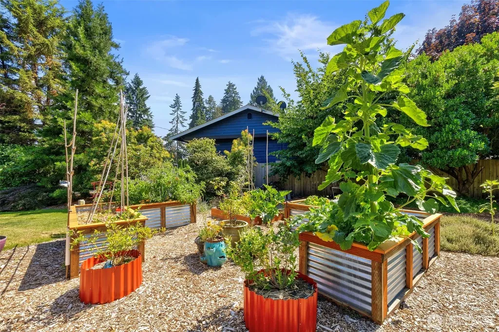 19061 Harris Avenue NE Suquamish WA 98392
