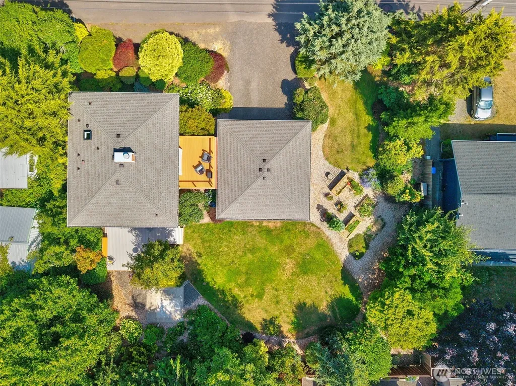19061 Harris Avenue NE Suquamish WA 98392