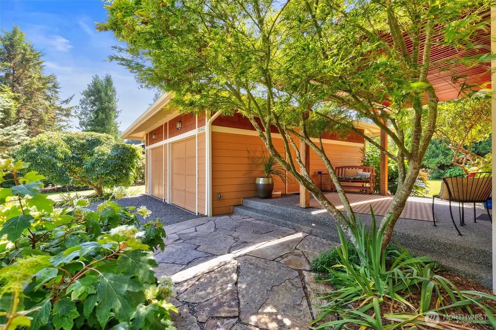 19061 Harris Avenue NE Suquamish WA 98392
