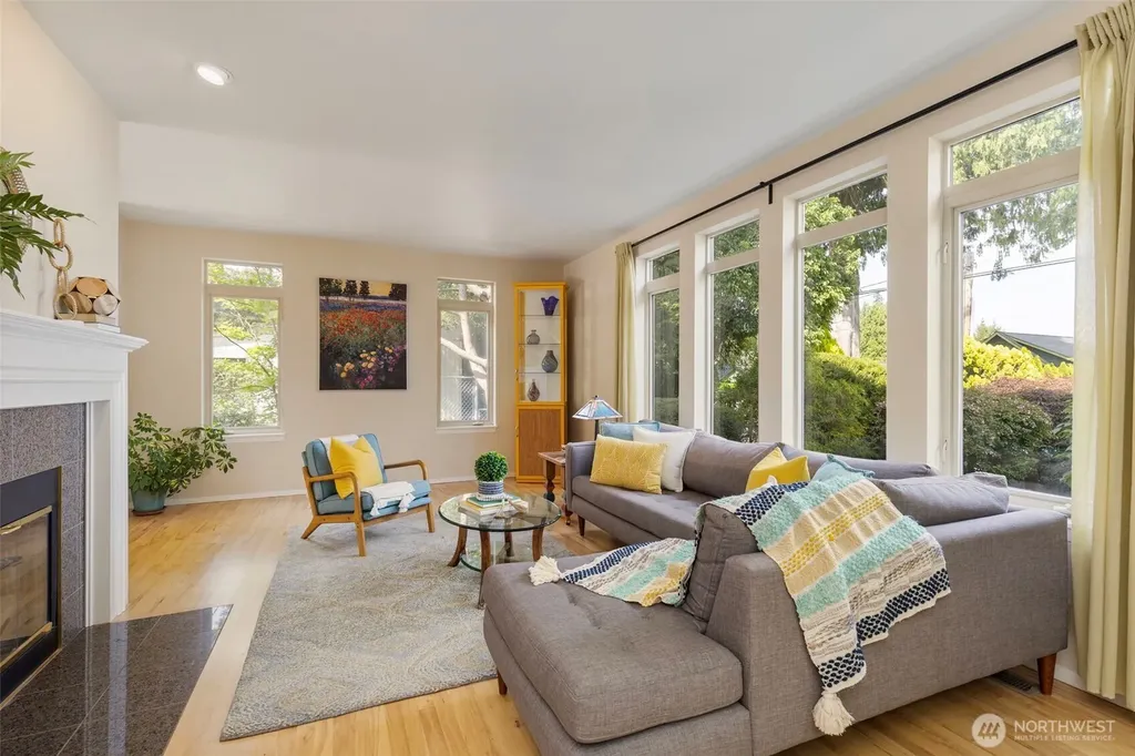 19061 Harris Avenue NE Suquamish WA 98392